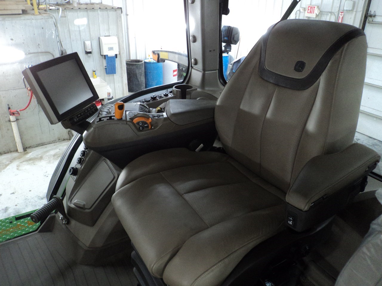 2022 John Deere 8R 310 Tractor Row Crop For Sale in Macedonia Iowa