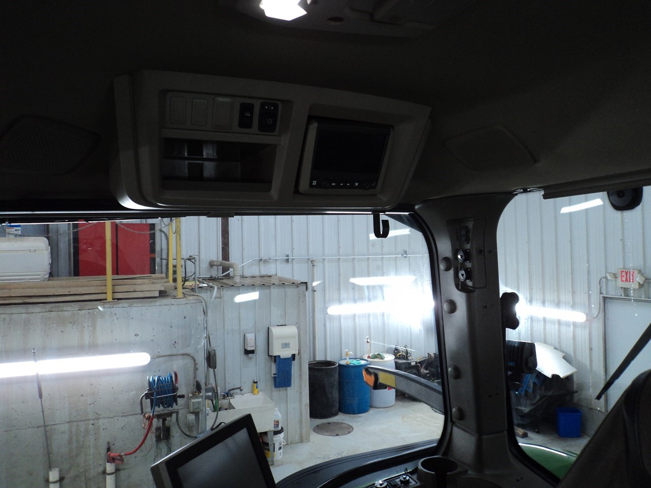 2022 John Deere 8R 310 Tractor Row Crop For Sale in Macedonia Iowa