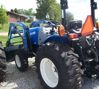 2023 New Holland Workmaster 35 Thumbnail 4