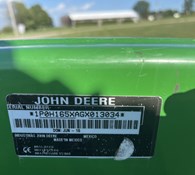 2016 John Deere 3046R w/72D Mower Deck & 320R Loader Thumbnail 16