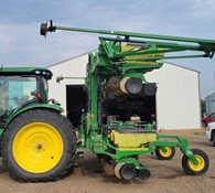 2004 John Deere 1720 Thumbnail 2