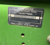 2016 John Deere 6125R Thumbnail 4