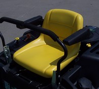 2018 John Deere Z525E-54" Thumbnail 4