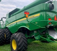 2022 John Deere S780 Thumbnail 3