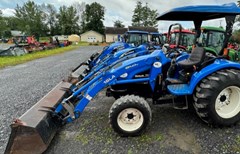 Tractor For Sale 2003 New Holland TC35 
