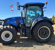 2023 New Holland T5 Series T5.130 Dynamic Command™ Thumbnail 1