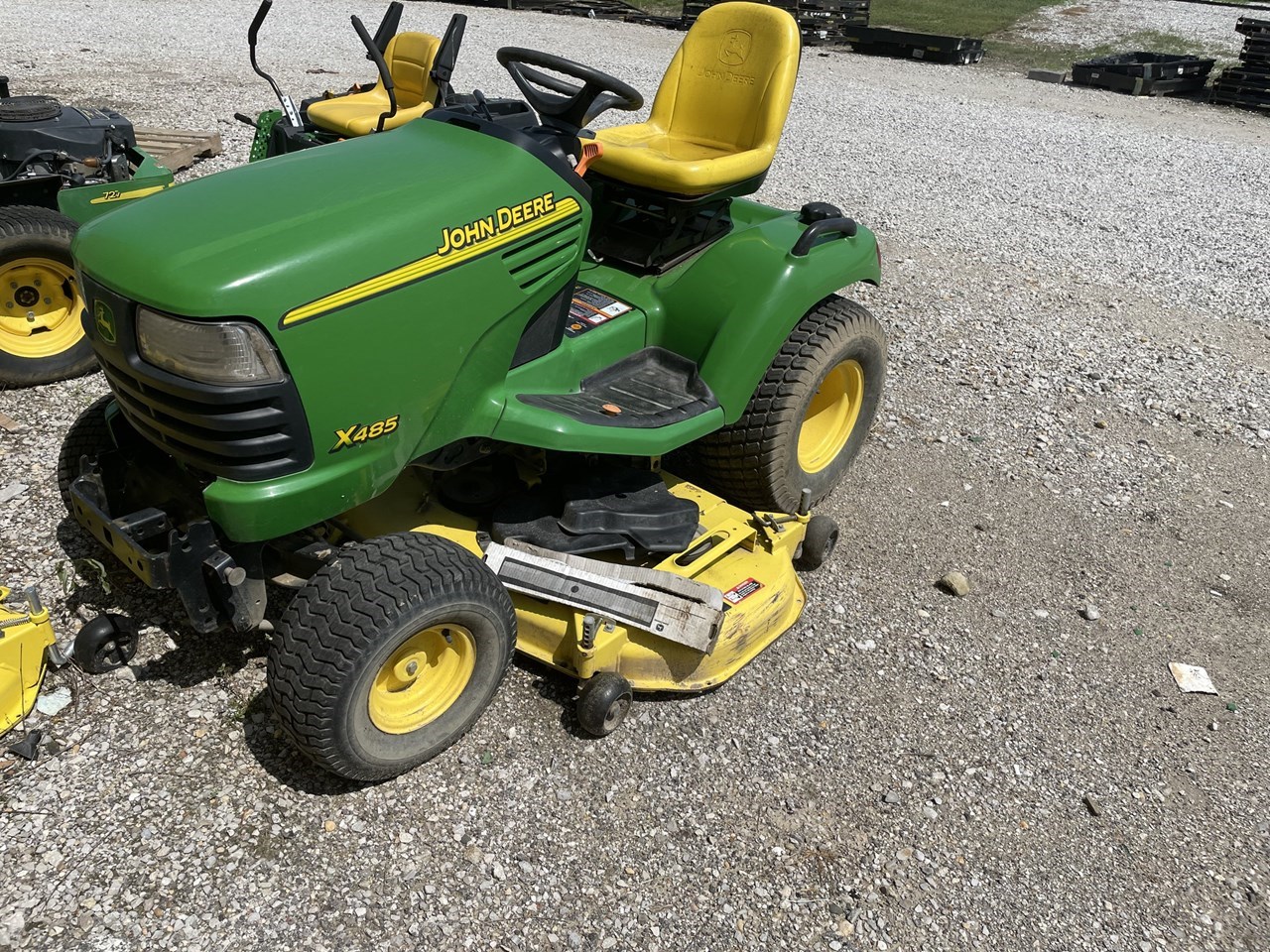 John deere 485 online lawn tractor