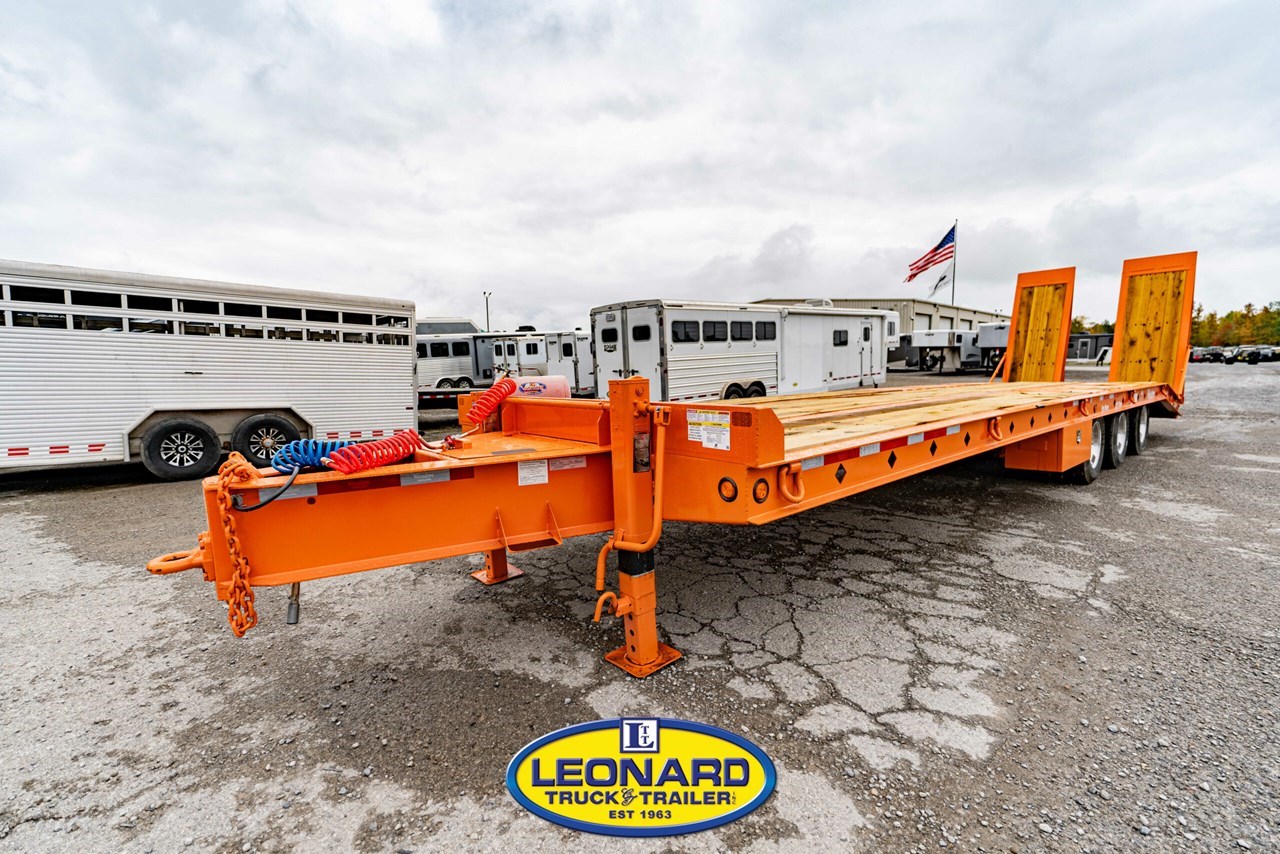 2024 Winston AP32033ALHR Equipment Trailer For Sale Stock 41192