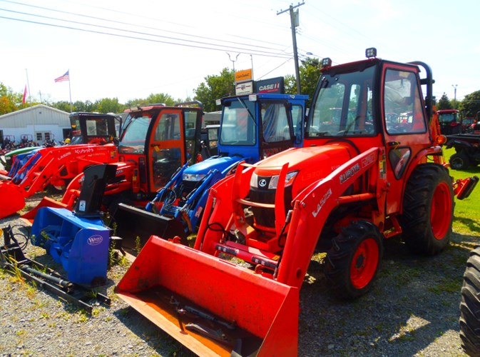 2017 Kubota L3301HST Tractor - Compact Utility For Sale