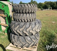 Goodyear 19.5L-24 / 12.5/80-18 R4 tire set Thumbnail 1