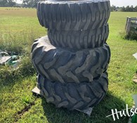 Goodyear 19.5L-24 / 12.5/80-18 R4 tire set Thumbnail 2