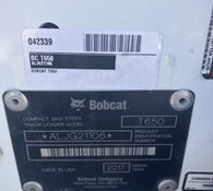2017 Bobcat T650 Thumbnail 6