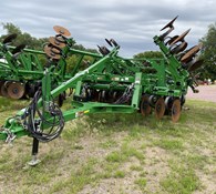 2022 John Deere 2730 Thumbnail 1