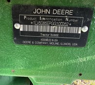 2016 John Deere 5085E Thumbnail 8