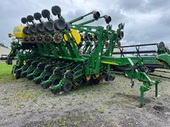 Planter For Sale 2008 John Deere 1790 Planter For Sale 2008 John Deere 1790