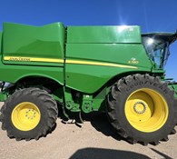 2021 John Deere S780 Thumbnail 2