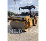 2019 Caterpillar CB15 Thumbnail 1