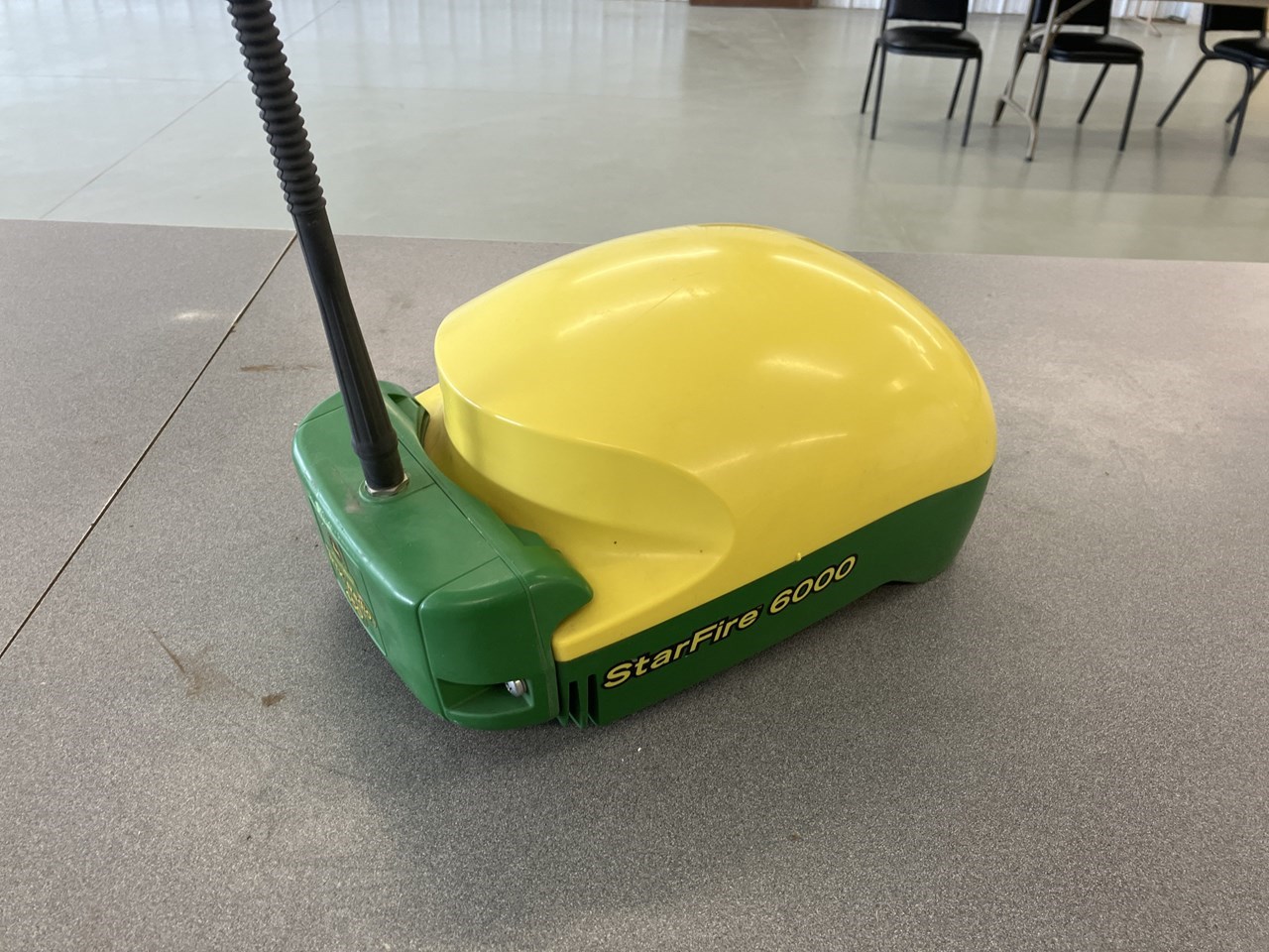 John Deere STARFIRE 6000 RECEIVER W/ SF3 RTK 450 RADIO Precision