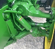 2022 John Deere 8R 310 Thumbnail 9