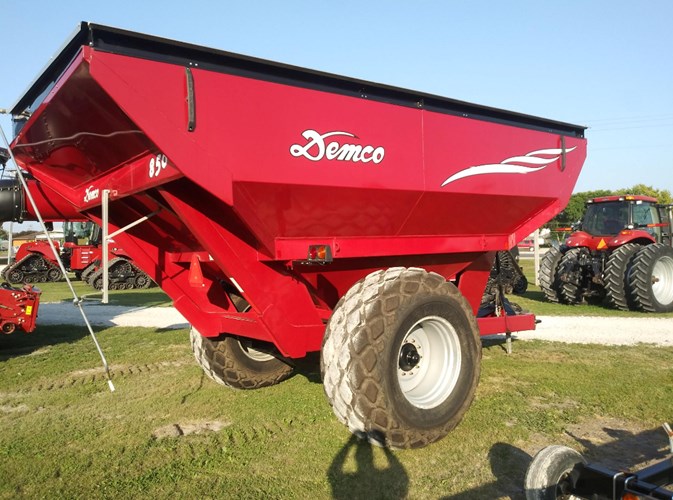 2008 Demco 850 Grain Cart For Sale