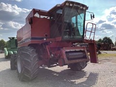 Combine For Sale 1990 Case IH 1680 