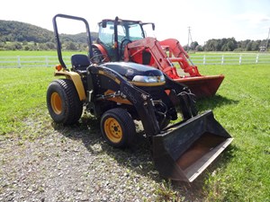 Tractor - Compact Utility For Sale Cub Cadet Yanmar EX3200 , 32 HP