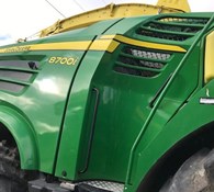 2016 John Deere 8700 Thumbnail 3