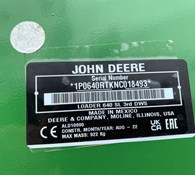 2022 John Deere 640R Thumbnail 2