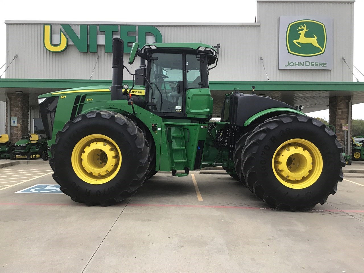 2022 John Deere 9R 640 Tractor 4WD For Sale in Ennis Texas