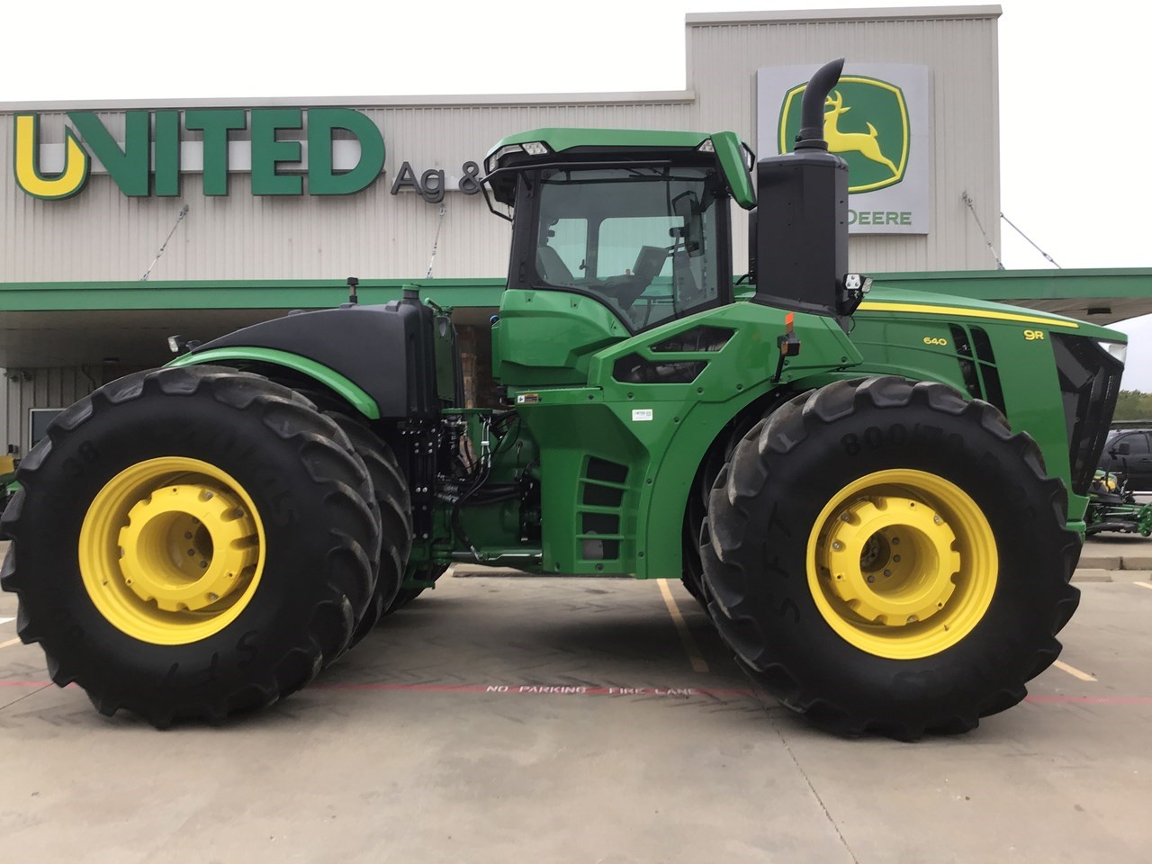 2022 John Deere 9R 640 Tractor 4WD For Sale in Ennis Texas