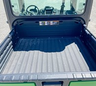 2020 John Deere XUV 835M Thumbnail 17