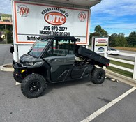 2023 Can-Am Defender PRO Limited Thumbnail 1