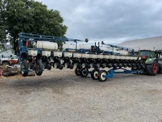 2002 Kinze 3600 Planter For Sale 2002 Kinze 3600 Planter For Sale
