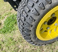 2023 John Deere X739 Thumbnail 30