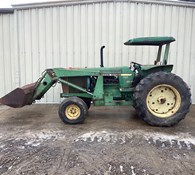 1981 John Deere 2940 Thumbnail 1