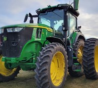 2023 John Deere 7R 210 Thumbnail 1