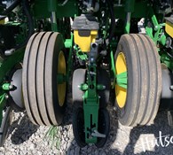 2023 John Deere 1795 Thumbnail 17