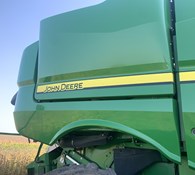 2021 John Deere S770 Thumbnail 9