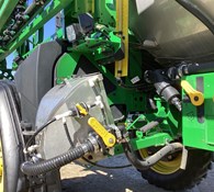 2023 John Deere 616R Thumbnail 7