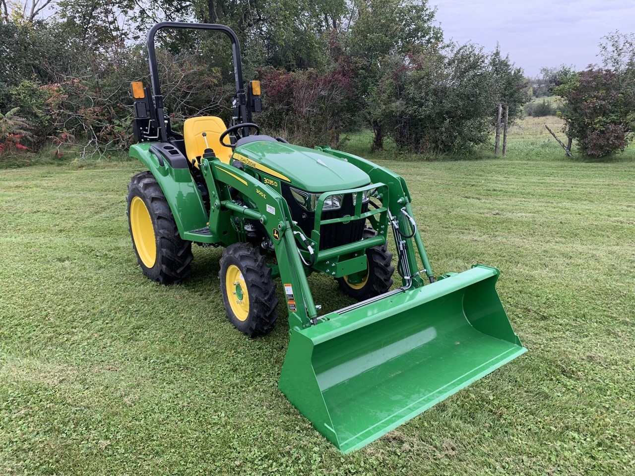 2022 John Deere 3035D Compact Utility Tractor For Sale in Middlebury