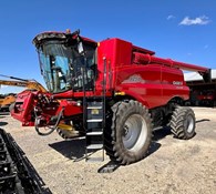 2023 Case IH Axial-Flow® 250 Series Combines 8250 Thumbnail 1