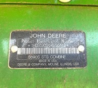 2017 John Deere S690 Thumbnail 13