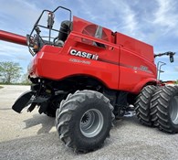 2021 Case IH Axial-Flow® 250 Series Combines 7250 Thumbnail 6