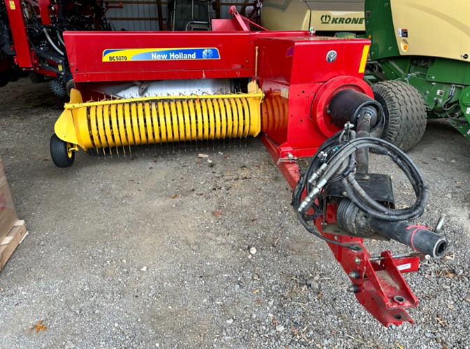 2013 New Holland BC5070 Hayliner Baler-Square For Sale 2013 New Holland BC5070 Hayliner Baler-Square For Sale