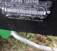 2017 John Deere 1023E Thumbnail 9