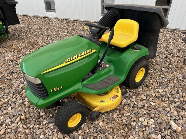 2000 john deere riding best sale lawn mower