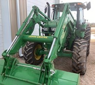 2020 John Deere 6105E Thumbnail 3