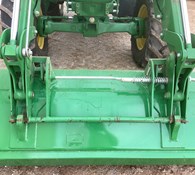 2020 John Deere 6105E Thumbnail 21