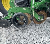 2020 John Deere 1775NT Thumbnail 6