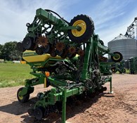 2020 John Deere 1725 CCS Thumbnail 6